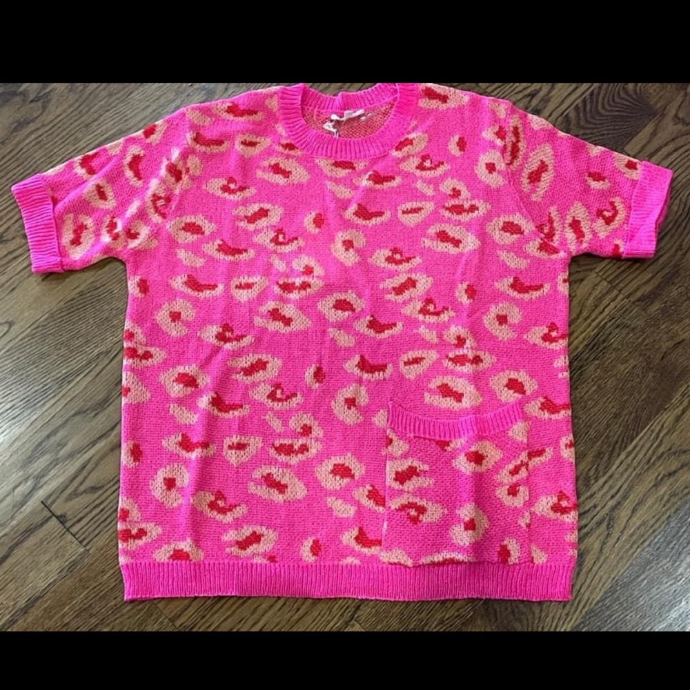 Pink Leopard Short Sleeve Sweater💕🌟